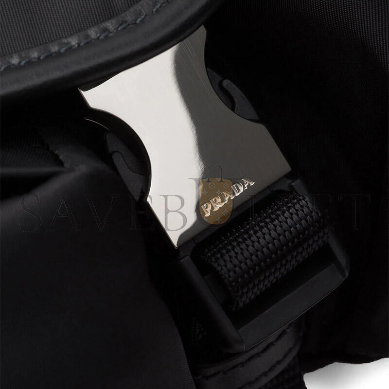 Pra*a re-nylon belt bag 2vh175 (27*18*7cm)